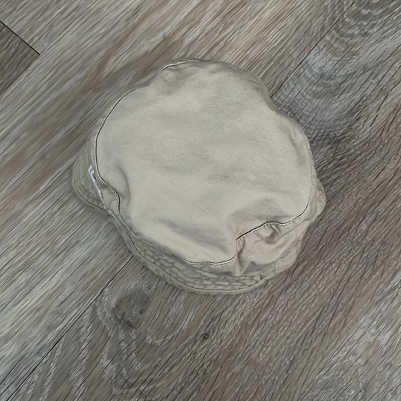 Beach vibes bucket hat - Picture 2 of 3